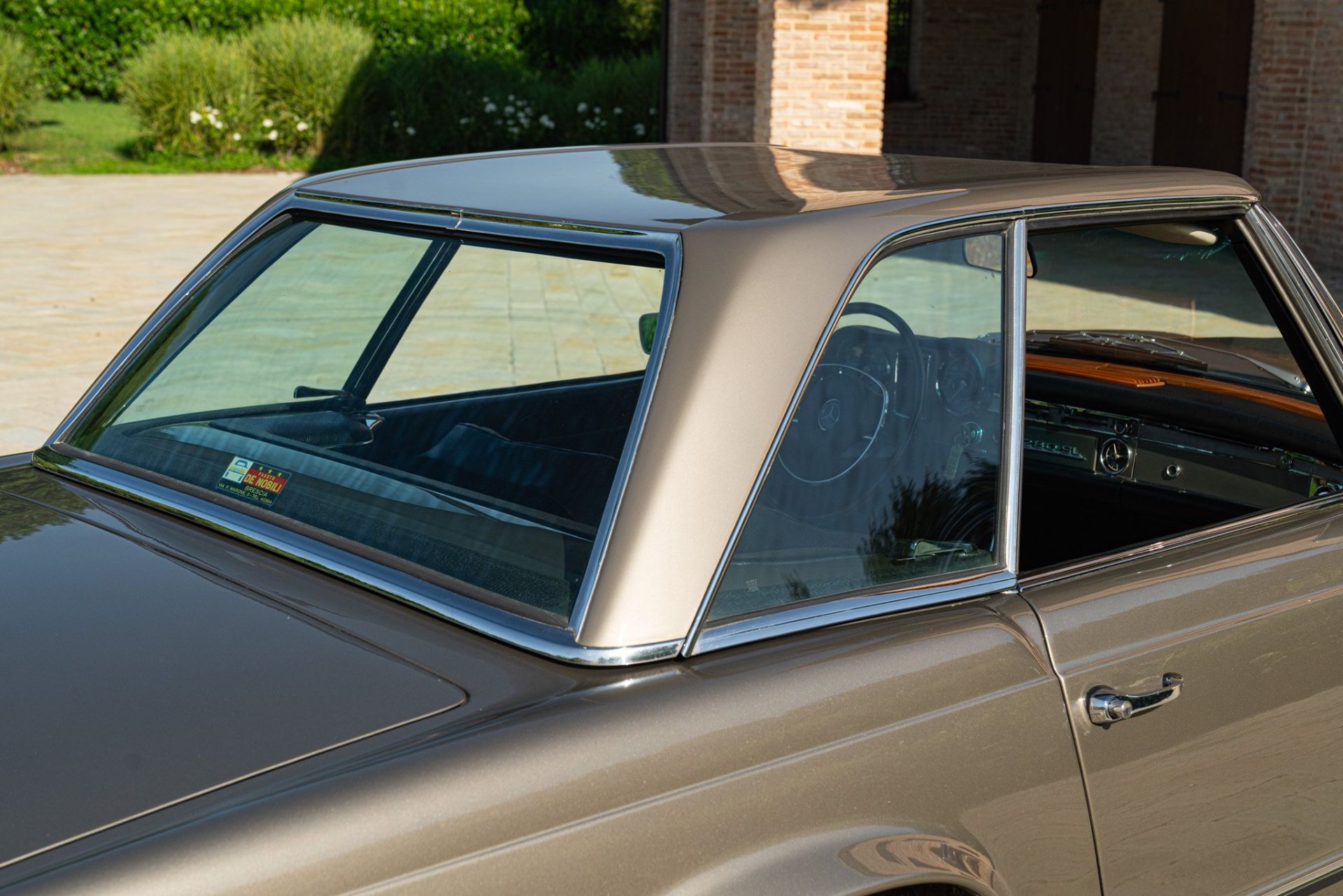 1969 MERCEDES-BENZ 280 SL