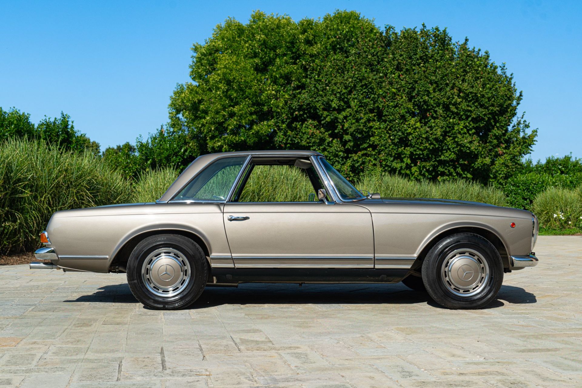 1969 MERCEDES-BENZ 280 SL