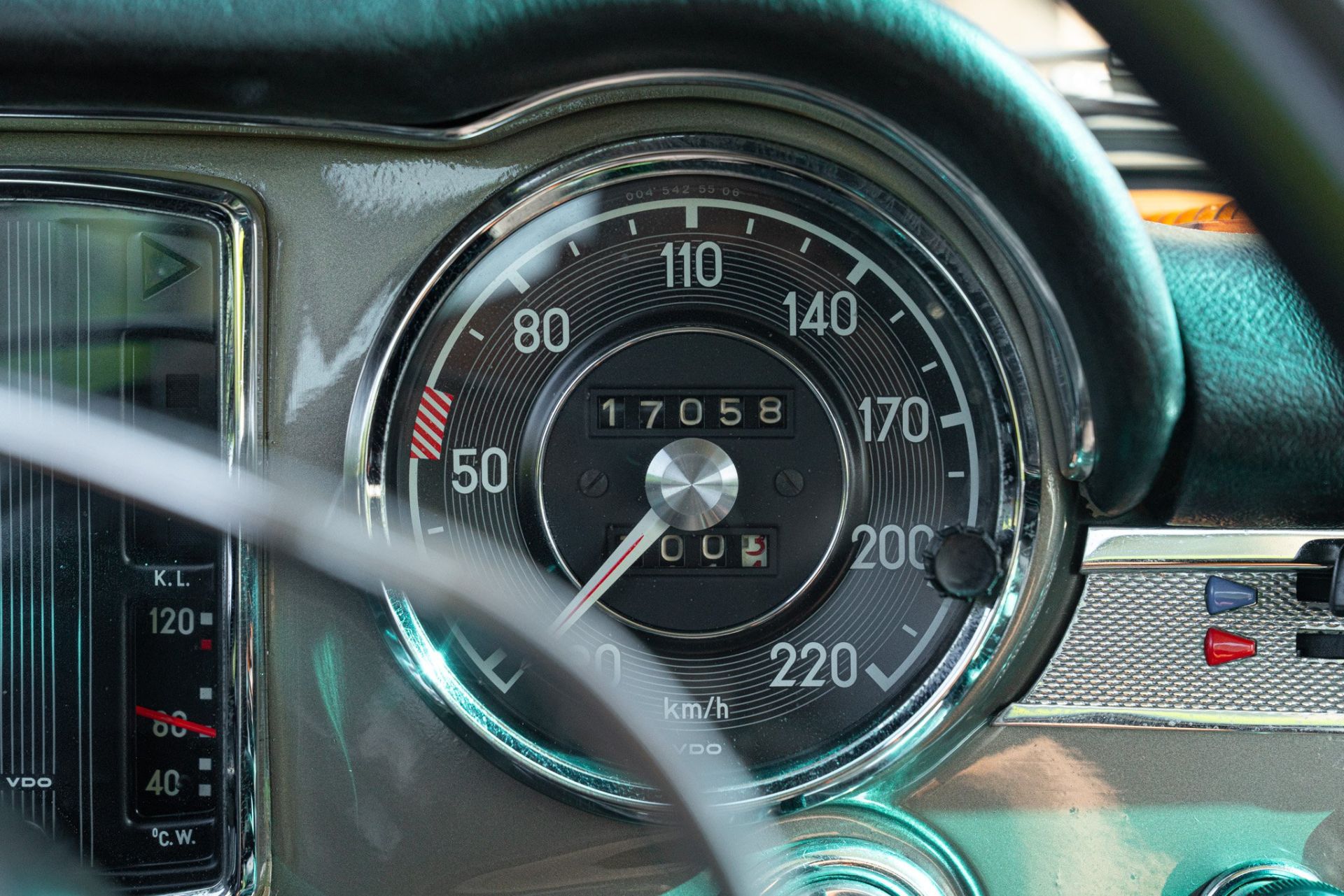 1969 MERCEDES-BENZ 280 SL