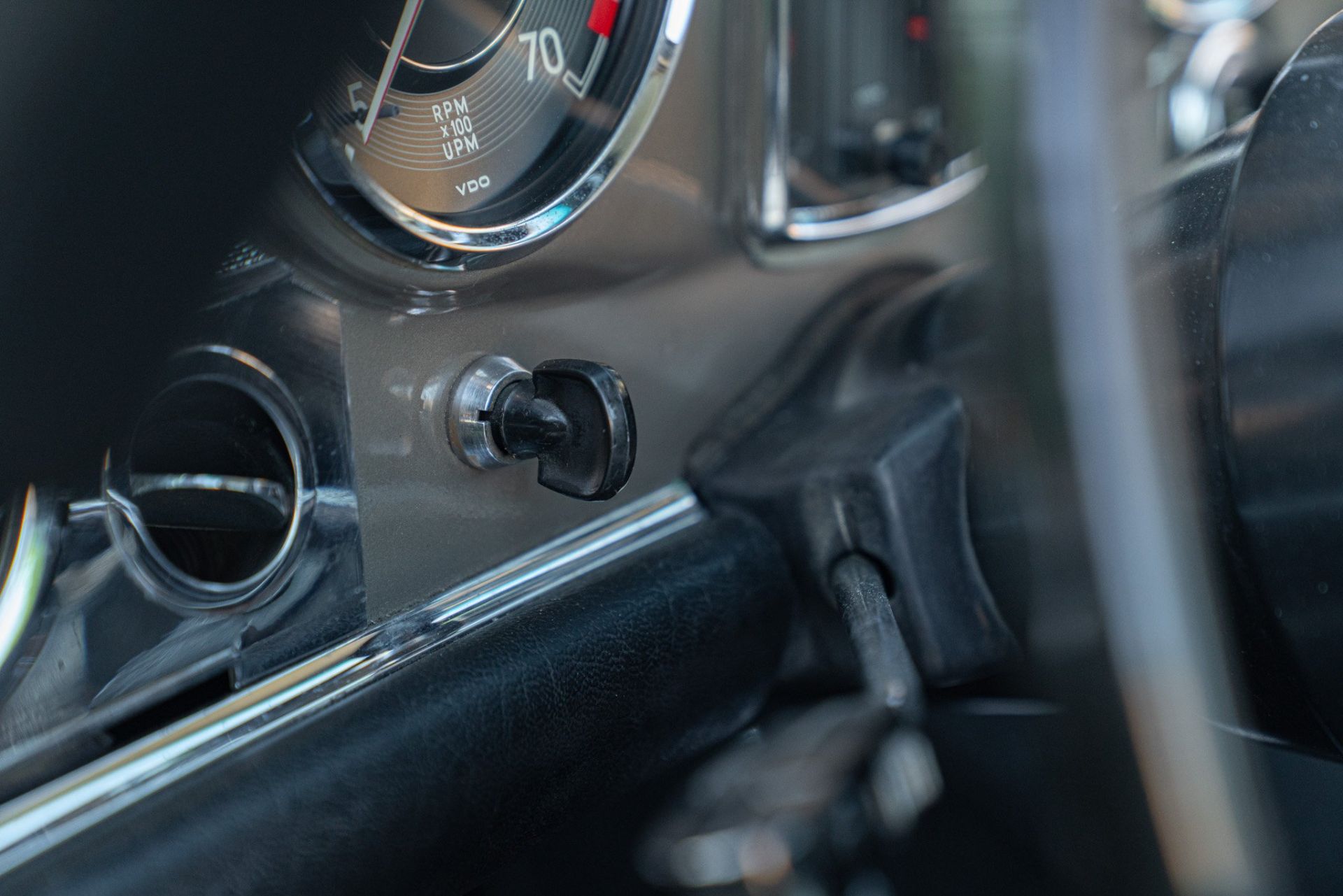 1969 MERCEDES-BENZ 280 SL