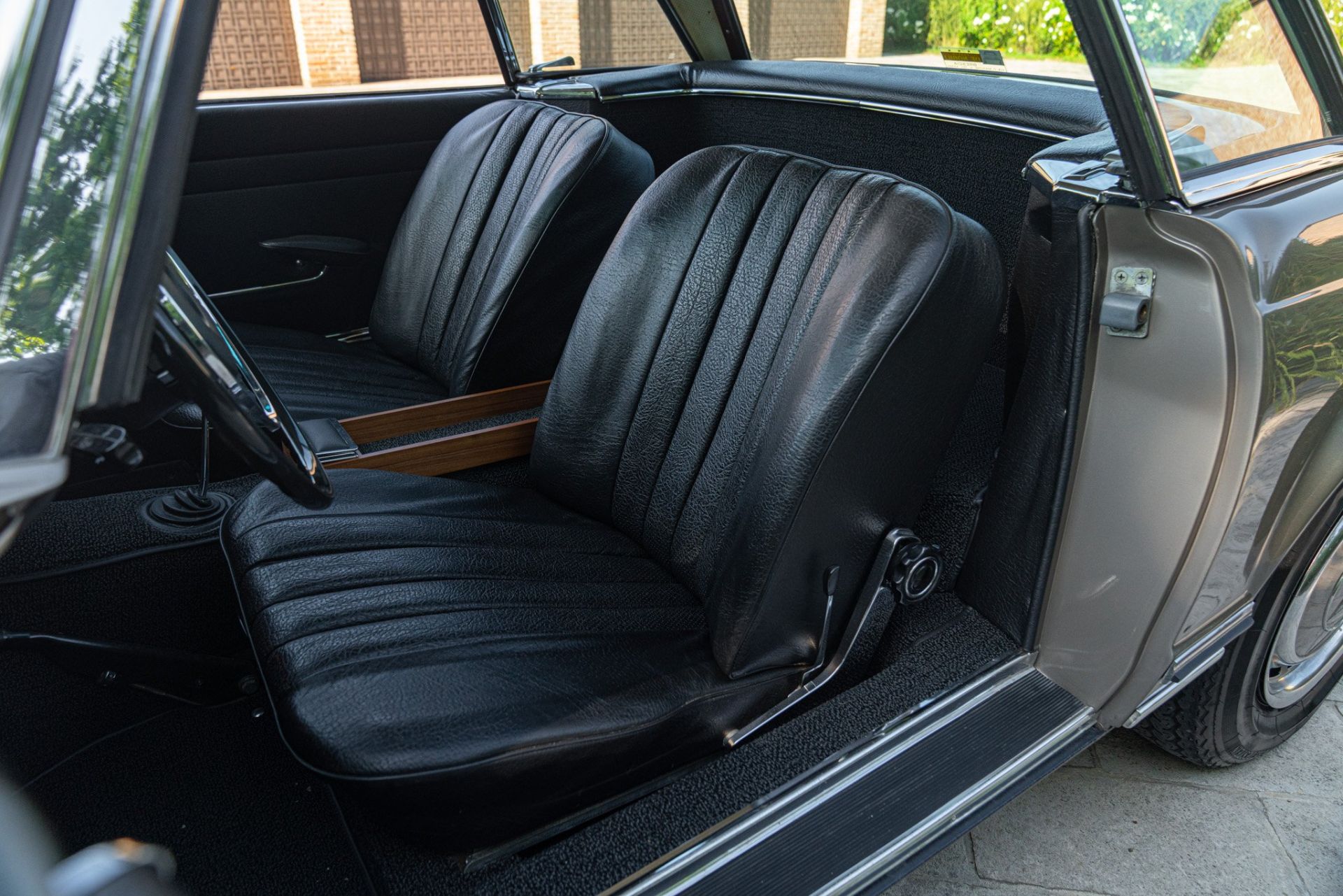1969 MERCEDES-BENZ 280 SL