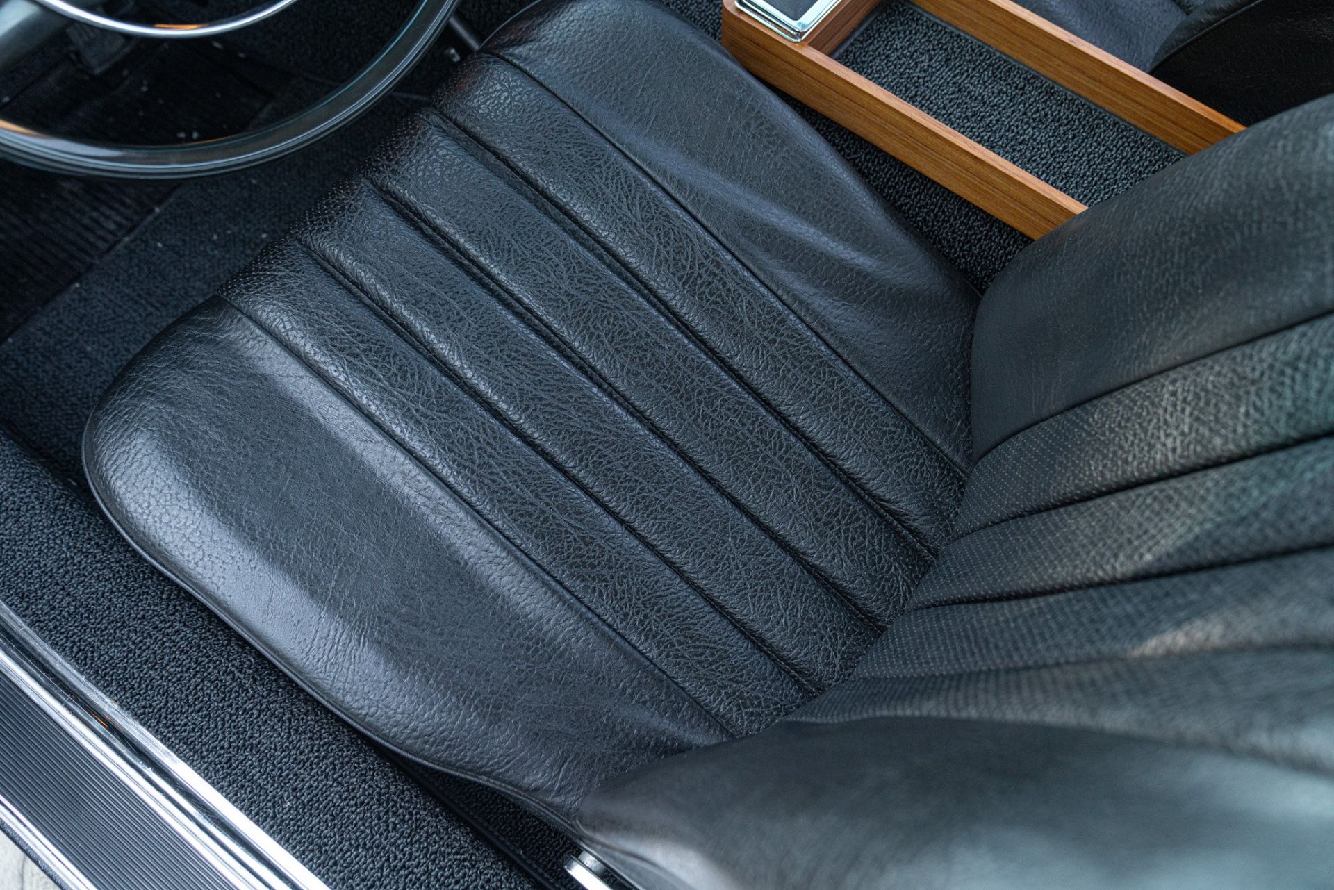 1969 MERCEDES-BENZ 280 SL