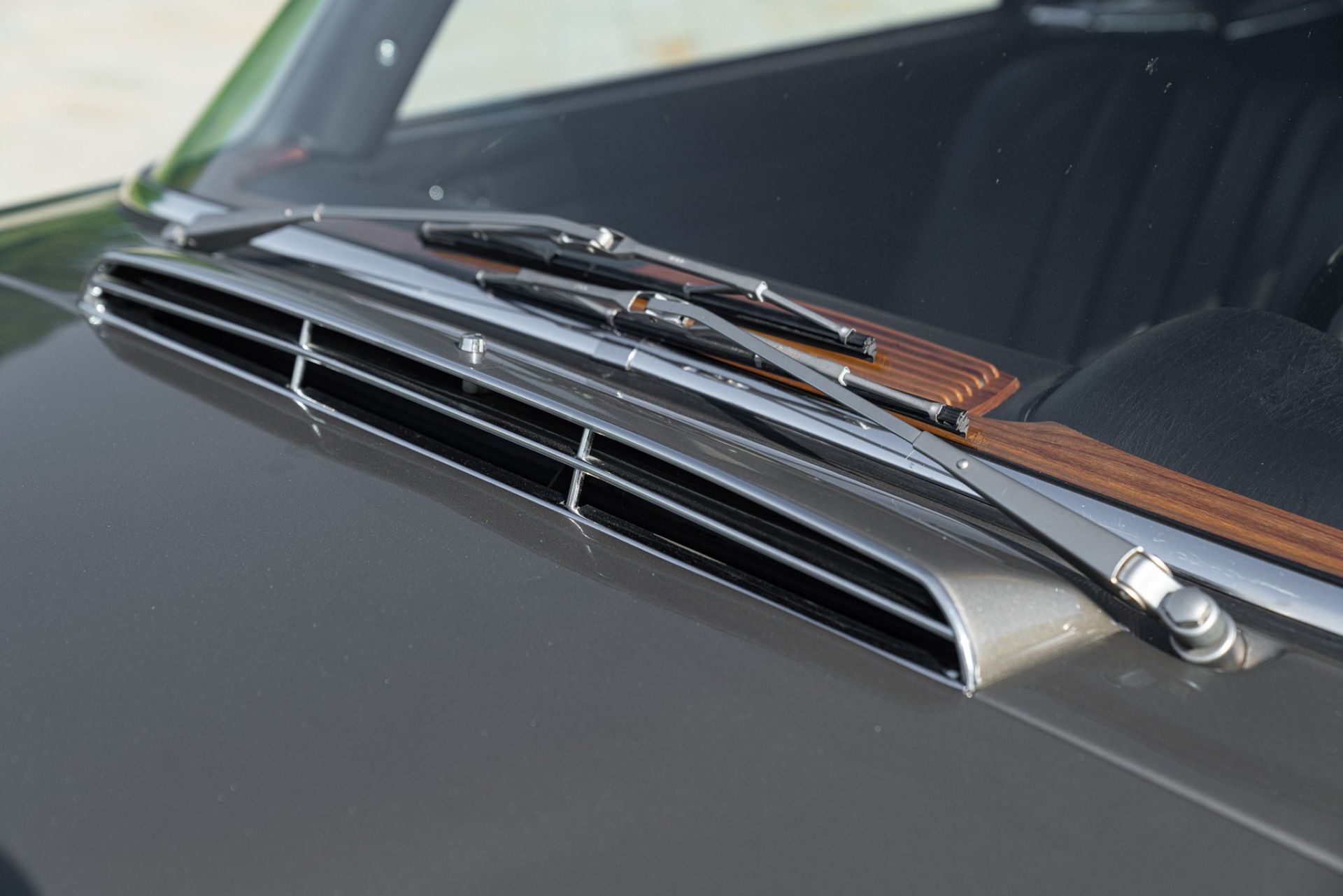 1969 MERCEDES-BENZ 280 SL