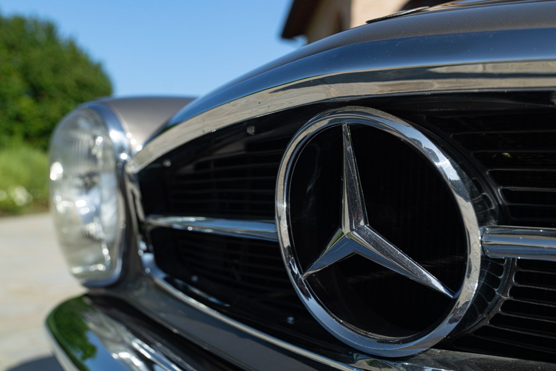 1969 MERCEDES-BENZ 280 SL