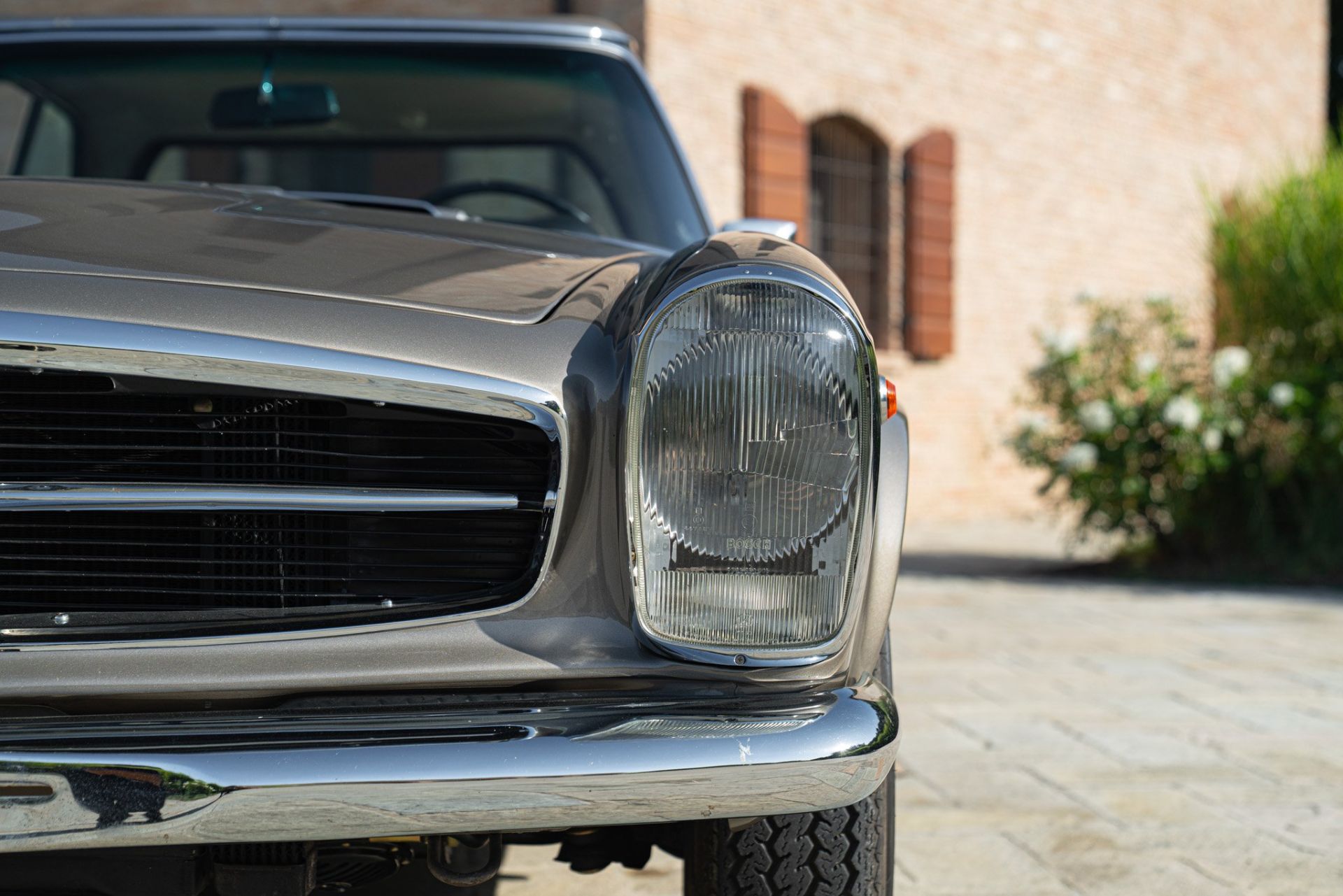 1969 MERCEDES-BENZ 280 SL