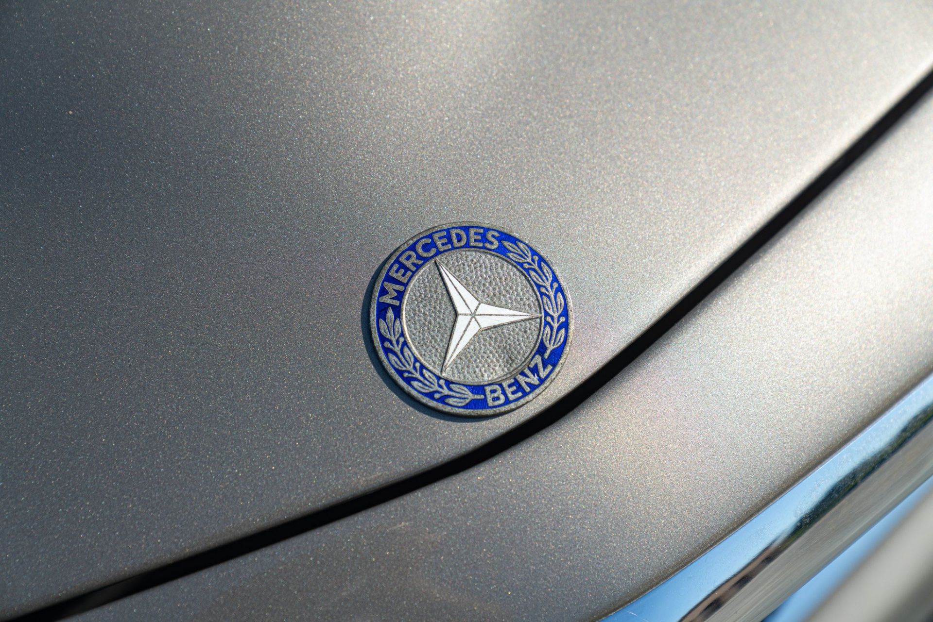 1969 MERCEDES-BENZ 280 SL