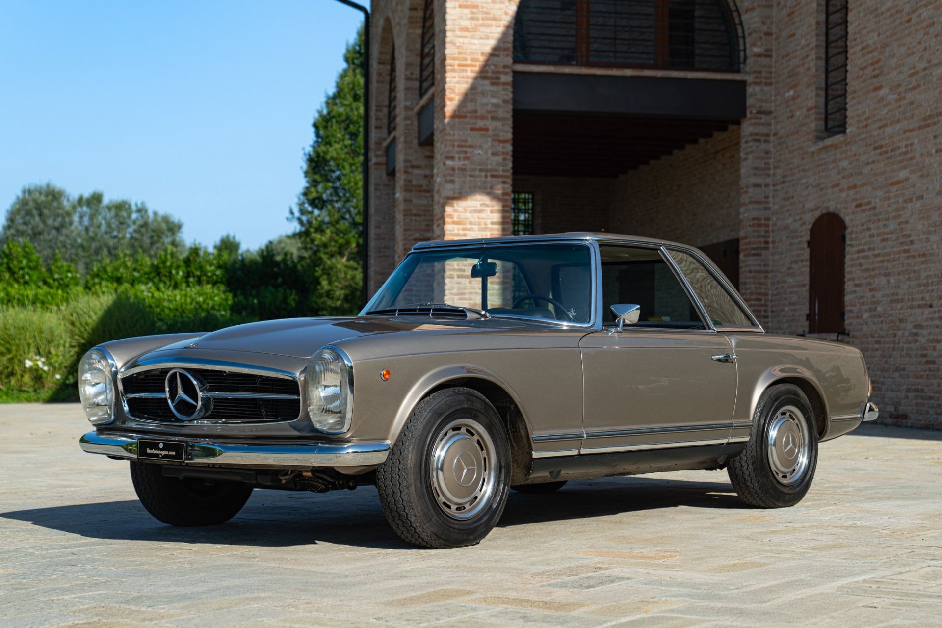 1969 MERCEDES-BENZ 280 SL