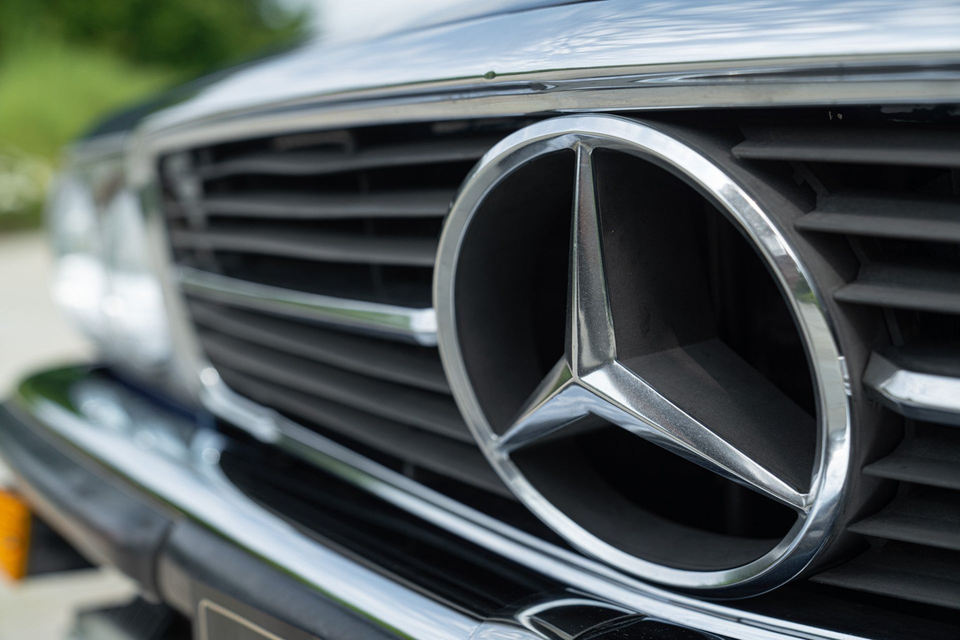 1977 MERCEDES-BENZ 450 SL
