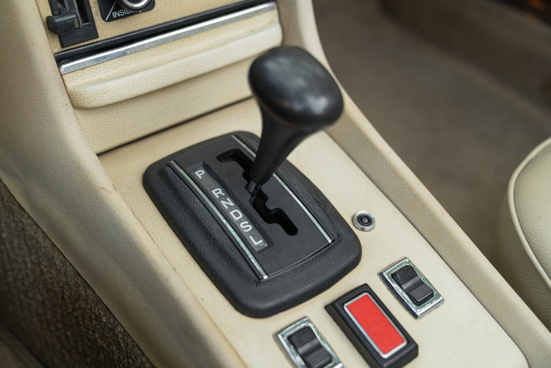 1977 MERCEDES-BENZ 450 SL