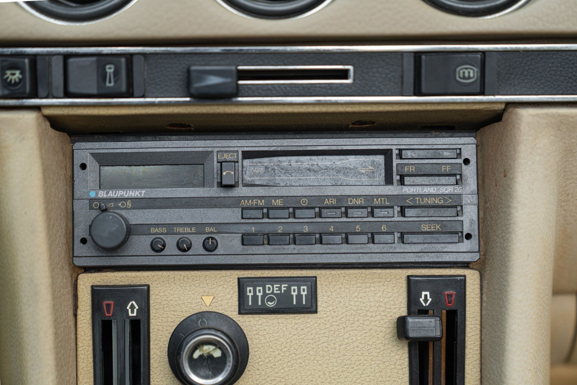 1977 MERCEDES-BENZ 450 SL