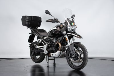2022 MOTO GUZZI V85 TT GUARDIA D’ONORE 1946