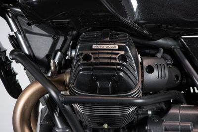 2022 MOTO GUZZI V85 TT GUARDIA D’ONORE 1946