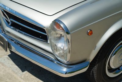 1965 MERCEDES-BENZ 230 SL