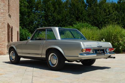 1965 MERCEDES-BENZ 230 SL
