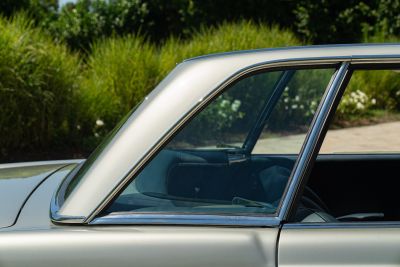 1965 MERCEDES-BENZ 230 SL