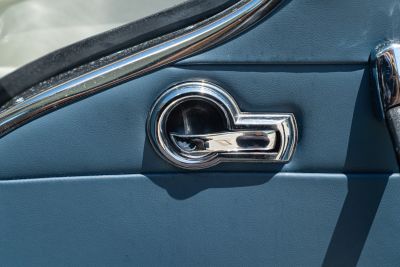 1965 MERCEDES-BENZ 230 SL