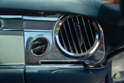 1965 MERCEDES-BENZ 230 SL