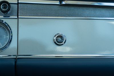 1965 MERCEDES-BENZ 230 SL