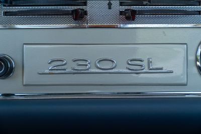 1965 MERCEDES-BENZ 230 SL