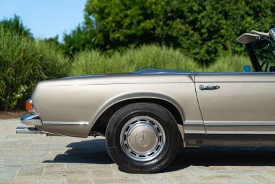 1969 MERCEDES-BENZ 280 SL