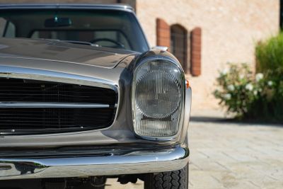1969 MERCEDES-BENZ 280 SL